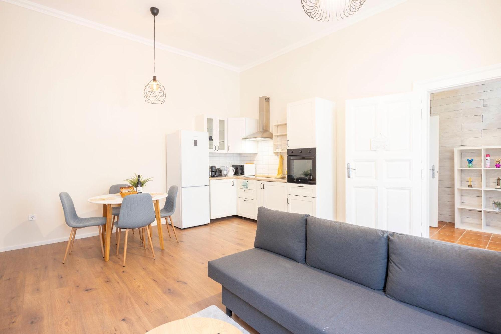Lovely Central Apartment By Julia Budapest Eksteriør billede
