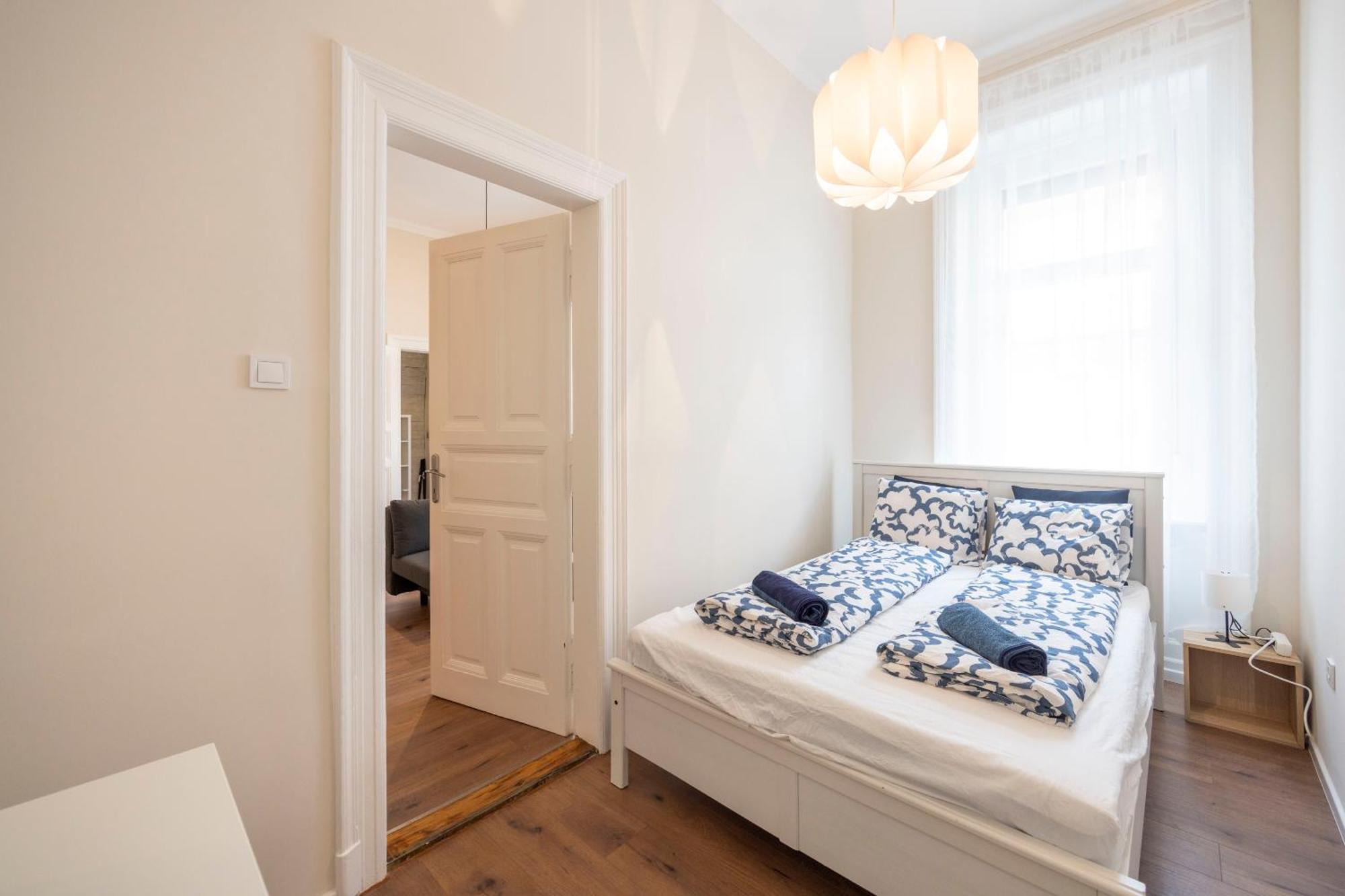 Lovely Central Apartment By Julia Budapest Eksteriør billede